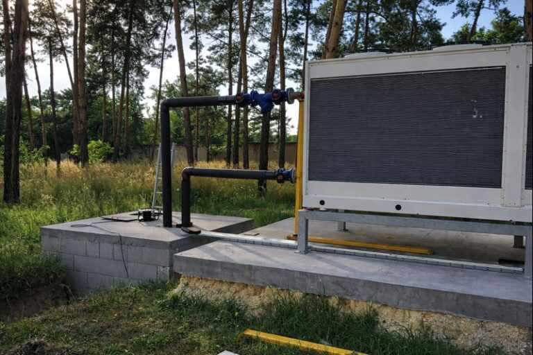 Folyadékhűtő telepítése